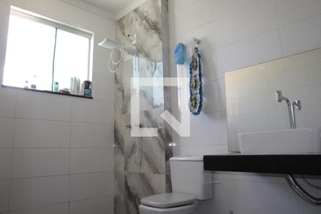 Casa à venda com 170m², 3 quartos e 6 vagasbanheiro da suite