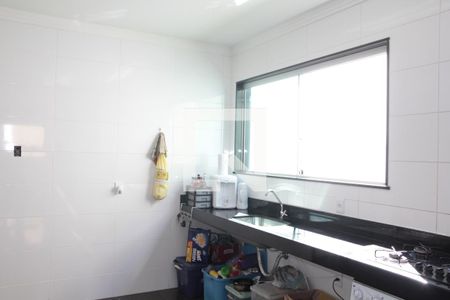 Casa à venda com 170m², 3 quartos e 6 vagascozinha