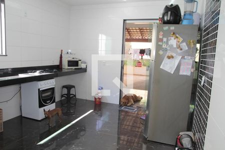 Casa à venda com 170m², 3 quartos e 6 vagascozinha