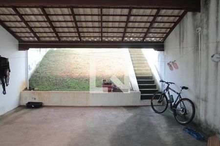 Casa à venda com 170m², 3 quartos e 6 vagasÁrea de Serviço