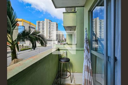sacada de apartamento para alugar com 2 quartos, 85m² em Jardim Tres Marias, Guarujá