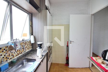 Cozinha e Área de Serviço de apartamento à venda com 2 quartos, 54m² em Baeta Neves, São Bernardo do Campo