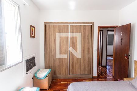 Armário da Suíte de apartamento para alugar com 3 quartos, 118m² em Sagrada Família, Belo Horizonte