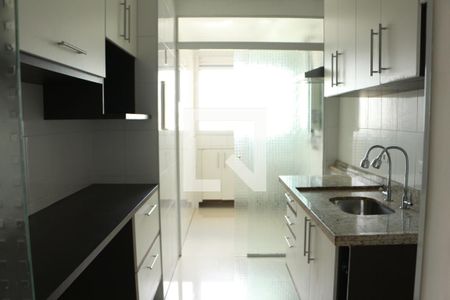 Apartamento à venda com 70m², 3 quartos e 2 vagasCozinha