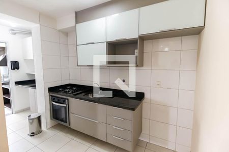 Apartamento à venda com 81m², 2 quartos e 2 vagasCozinha - Armários