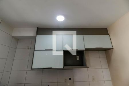 Apartamento à venda com 81m², 2 quartos e 2 vagasCozinha - Armários