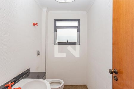 Apartamento à venda com 750m², 4 quartos e 6 vagas Apartamento à venda com 750m², 4 quartos e 6 vagasLavabo