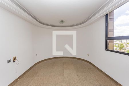 Apartamento à venda com 750m², 4 quartos e 6 vagas Apartamento à venda com 750m², 4 quartos e 6 vagasEscritório