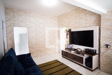 Sala de casa à venda com 3 quartos, 160m² em Glória, Belo Horizonte