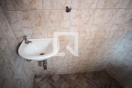 Casa à venda com 160m², 3 quartos e 1 vagaBanheiro 2