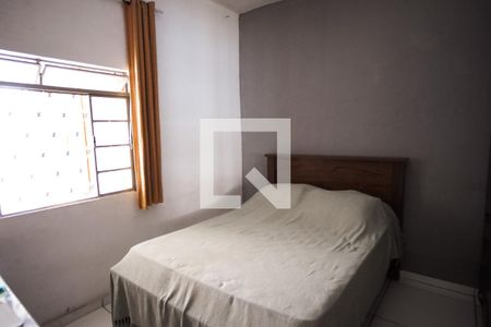 Quarto 1 de casa à venda com 3 quartos, 160m² em Glória, Belo Horizonte