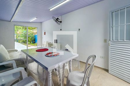 Sala de casa para alugar com 2 quartos, 65m² em Guaiúba, Guarujá