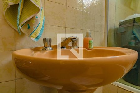 Casa à venda com 400m², 5 quartos e 5 vagas Casa à venda com 400m², 5 quartos e 5 vagasBanheiro 2