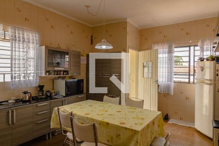 Casa à venda com 400m², 5 quartos e 5 vagas Casa à venda com 400m², 5 quartos e 5 vagasCozinha