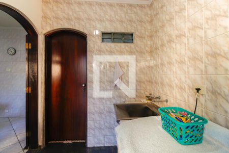 Casa à venda com 180m², 2 quartos e 2 vagasÁrea de Serviço