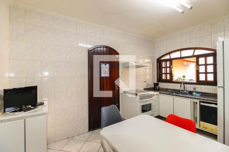 Casa à venda com 180m², 2 quartos e 2 vagasCozinha