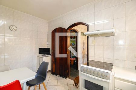 Casa à venda com 180m², 2 quartos e 2 vagasCozinha