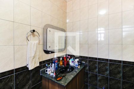 Casa à venda com 180m², 2 quartos e 2 vagasBanheiro da Suíte 2