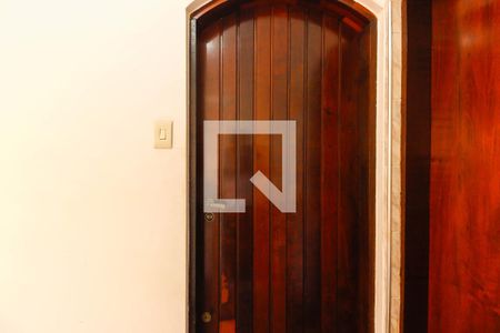 Casa à venda com 180m², 2 quartos e 2 vagasÁrea de Serviço