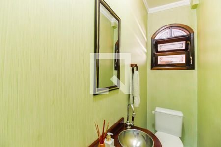 Casa à venda com 180m², 2 quartos e 2 vagasLavabo