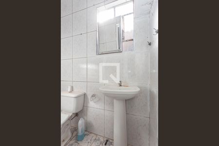 Banheiro de casa para alugar com 1 quarto, 50m² em Vila Conde do Pinhal, São Paulo