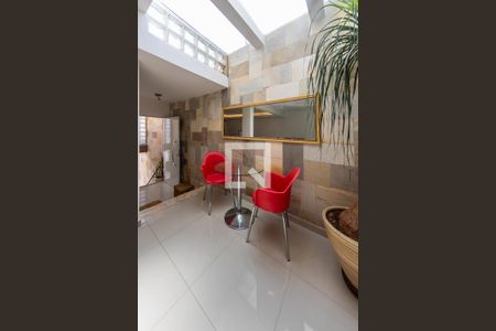 Sala de casa à venda com 4 quartos, 170m² em Vila Zelina, São Paulo