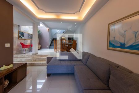 Sala de casa à venda com 4 quartos, 170m² em Vila Zelina, São Paulo