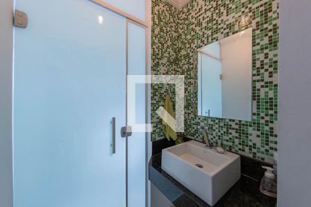 Lavabo  de casa à venda com 4 quartos, 170m² em Vila Zelina, São Paulo