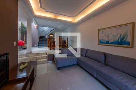 Sala de casa à venda com 4 quartos, 170m² em Vila Zelina, São Paulo