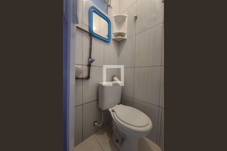Banheiro de kitnet/studio para alugar com 1 quarto, 35m² em Rio Vermelho, Salvador