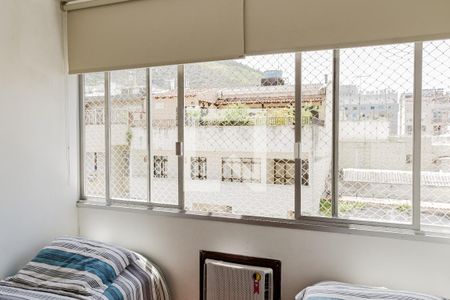 Apartamento para alugar com 80m², 2 quartos e 2 vagas Apartamento para alugar com 80m², 2 quartos e 2 vagasQuarto 1