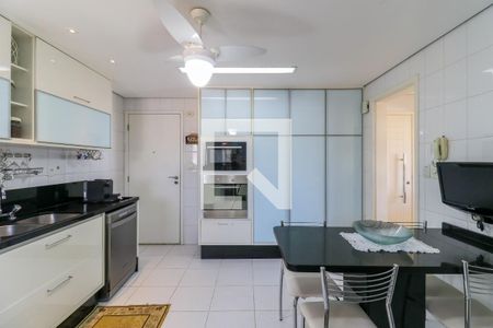 Apartamento à venda com 145m², 3 quartos e 2 vagasCozinha