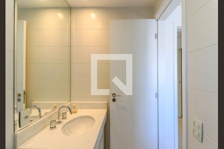 Apartamento à venda com 145m², 3 quartos e 2 vagasBanheiro da Suíte 2