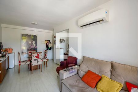 Sala de apartamento à venda com 3 quartos, 70m² em Cavalhada, Porto Alegre