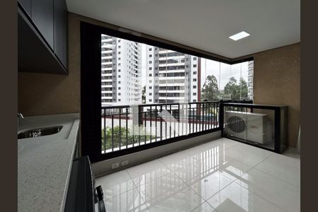 Apartamento para alugar com 81m², 2 quartos e 2 vagasCozinha e Área de Serviço