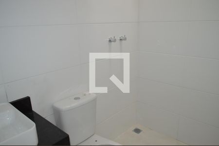 Casa à venda com 151m², 2 quartos e 1 vagaBanheiro