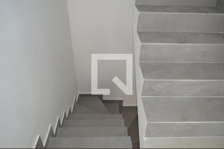 Casa à venda com 151m², 2 quartos e 1 vagaEscada