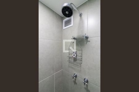 Banheiro de kitnet/studio à venda com 1 quarto, 30m² em Vila Olímpia, São Paulo