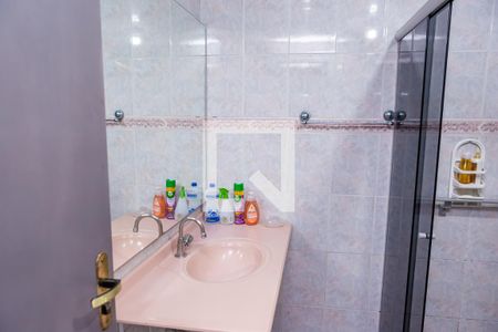 Banheiro de casa para alugar com 3 quartos, 160m² em Parque Císper, São Paulo