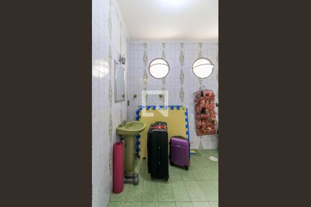 Casa para alugar com 141m², 3 quartos e 2 vagas Casa para alugar com 141m², 3 quartos e 2 vagasBanheiro