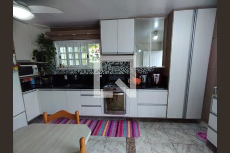 Casa para alugar com 120m², 3 quartos e 2 vagas Casa para alugar com 120m², 3 quartos e 2 vagasCozinha