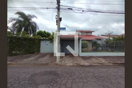 Casa para alugar com 120m², 3 quartos e 2 vagas Casa para alugar com 120m², 3 quartos e 2 vagasFachada
