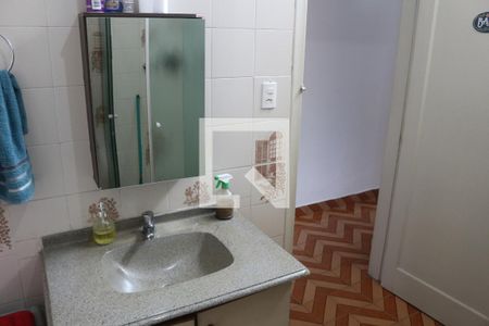Casa à venda com 108m², 2 quartos e 2 vagasBanheiro 2