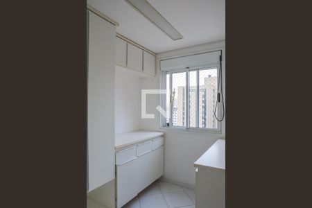 Apartamento à venda com 133m², 2 quartos e 2 vagas Apartamento à venda com 133m², 2 quartos e 2 vagasÁrea de Serviço