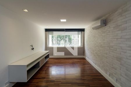 Sala de TV de apartamento à venda com 4 quartos, 291m² em Higienópolis, São Paulo