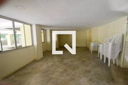 Apartamento à venda com 92m², 2 quartos e 1 vaga Apartamento à venda com 92m², 2 quartos e 1 vagaÁrea comum - Salão de Festas