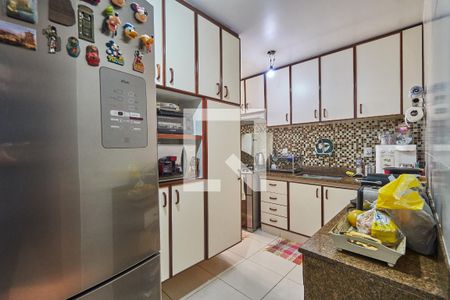 Apartamento à venda com 92m², 2 quartos e 1 vaga Apartamento à venda com 92m², 2 quartos e 1 vagaCozinha
