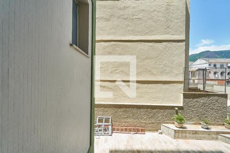 Apartamento à venda com 92m², 2 quartos e 1 vaga Apartamento à venda com 92m², 2 quartos e 1 vagaÁrea de Serviço VIsta