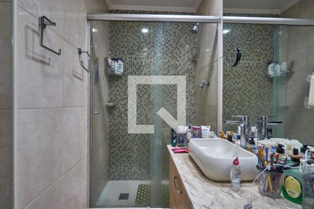 Apartamento à venda com 92m², 2 quartos e 1 vaga Apartamento à venda com 92m², 2 quartos e 1 vagaBanheiro Suite