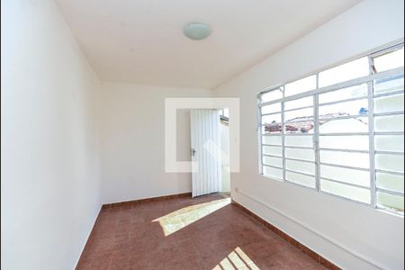 Casa à venda com 172m², 2 quartos e 2 vagasEdícula